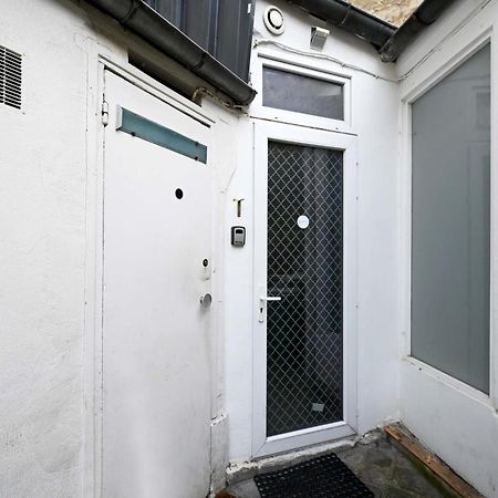 2 Bed Modern Fully Furnish Flat,Close To Buttes Chaumon Park Paris Exterior foto